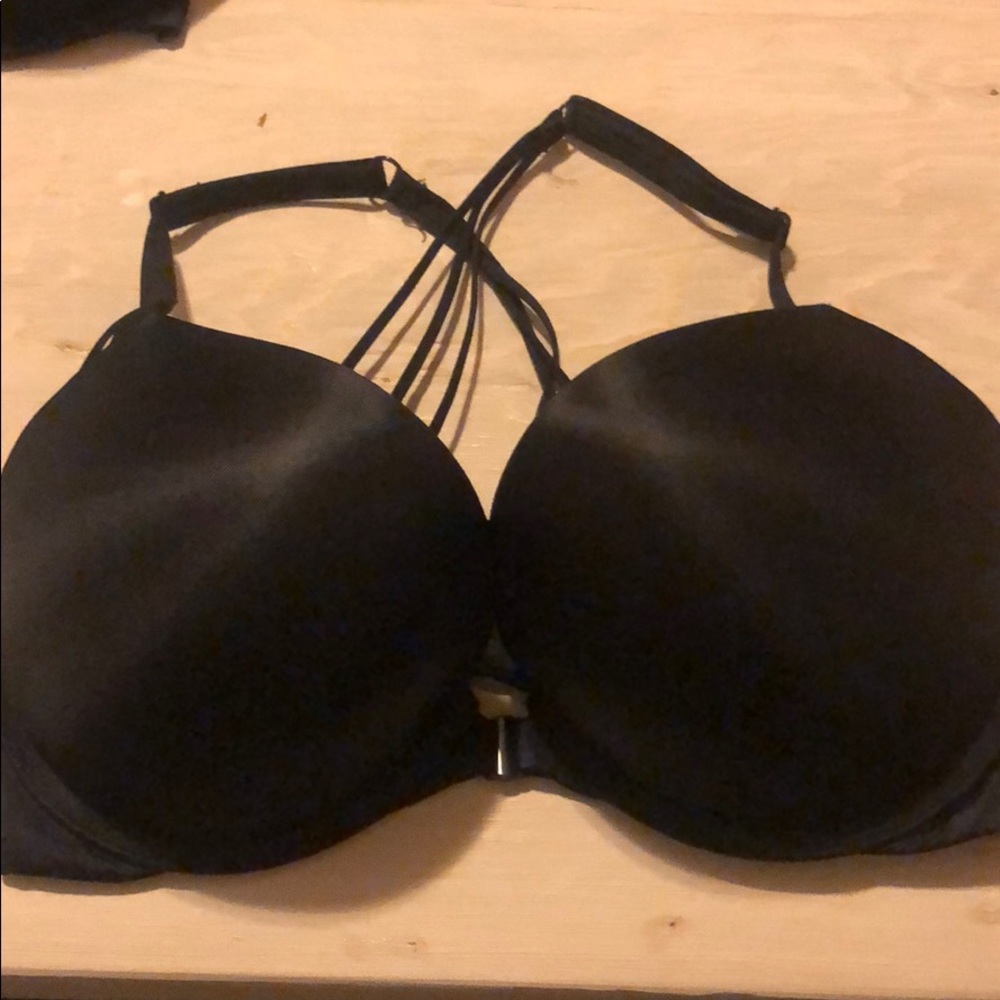 Bombshell plunge by Victoria Secrets